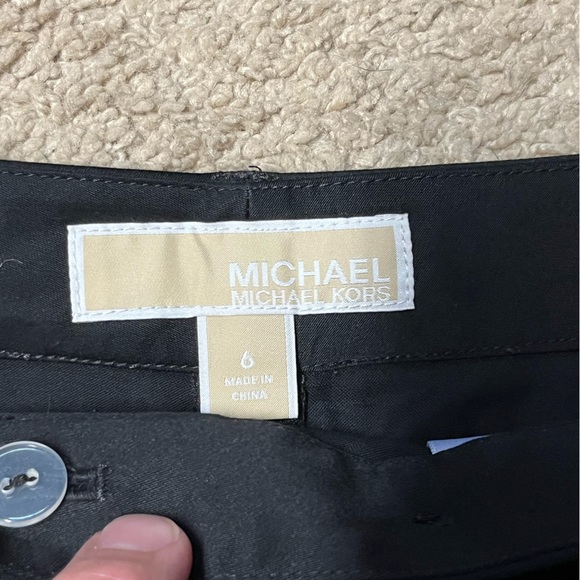NWOT, Michael Kors Black Shorts, size 6 - Picture 3 of 3